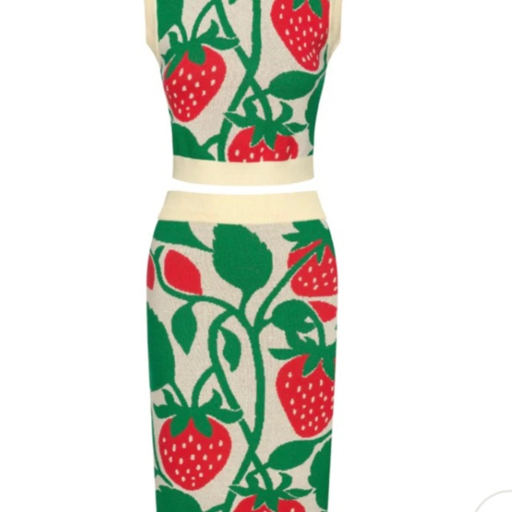 Strawberry Print Knit Skirt - Red and Green